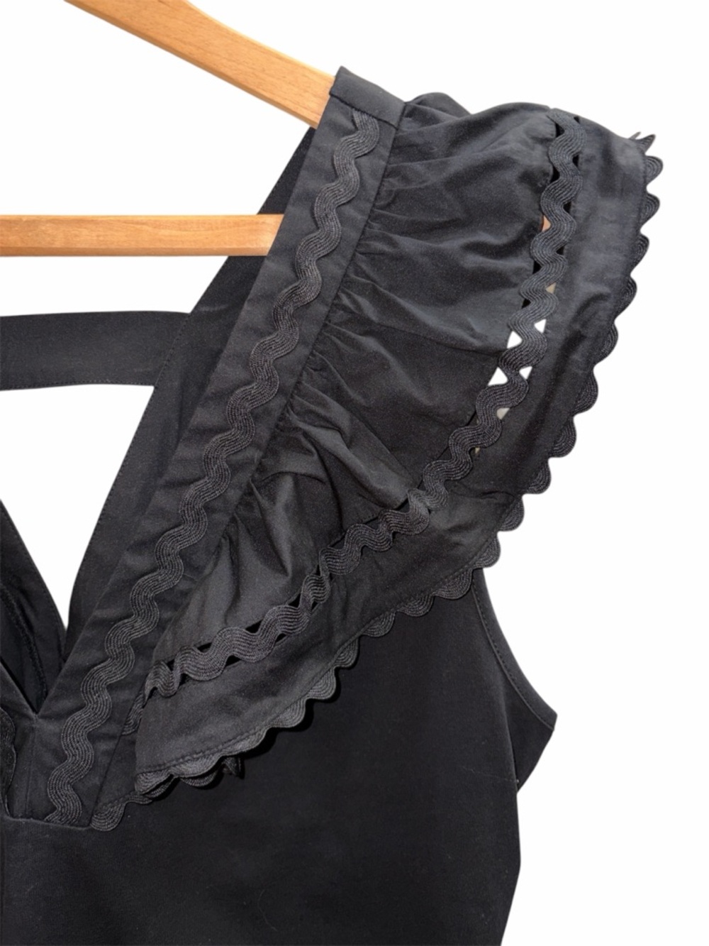 Marc New York Ruffled Sleeveless Top with Rickrack Trim L Black - Picture 4 of 6